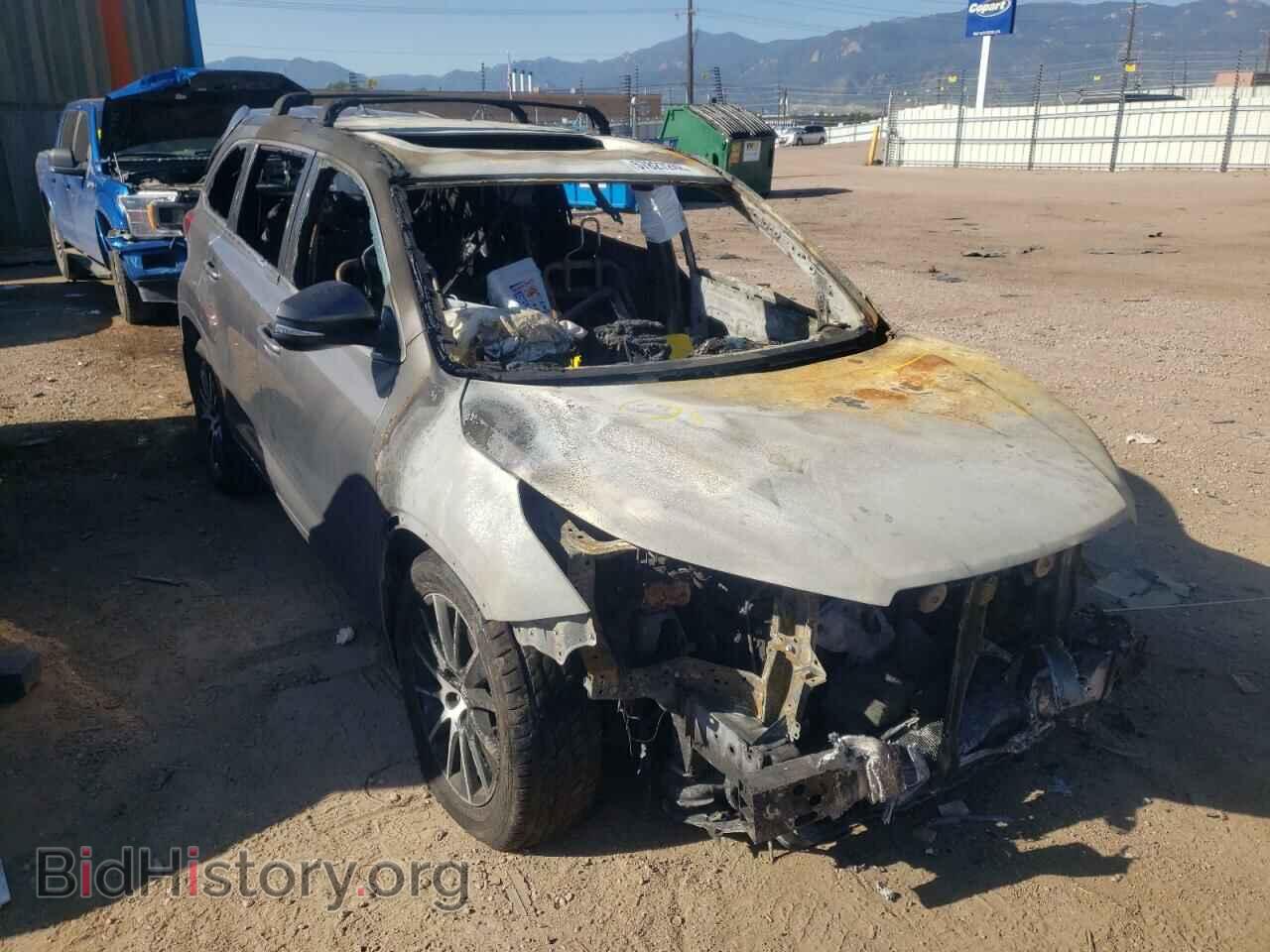 Photo 5TDJZRFH7HS373184 - TOYOTA HIGHLANDER 2017