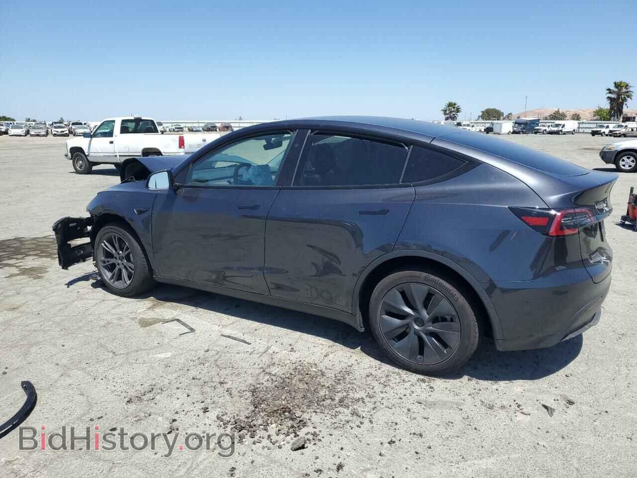 2025 TESLA MODEL Y - VIN: 7SAYGDED7SF258587 - Фото 2