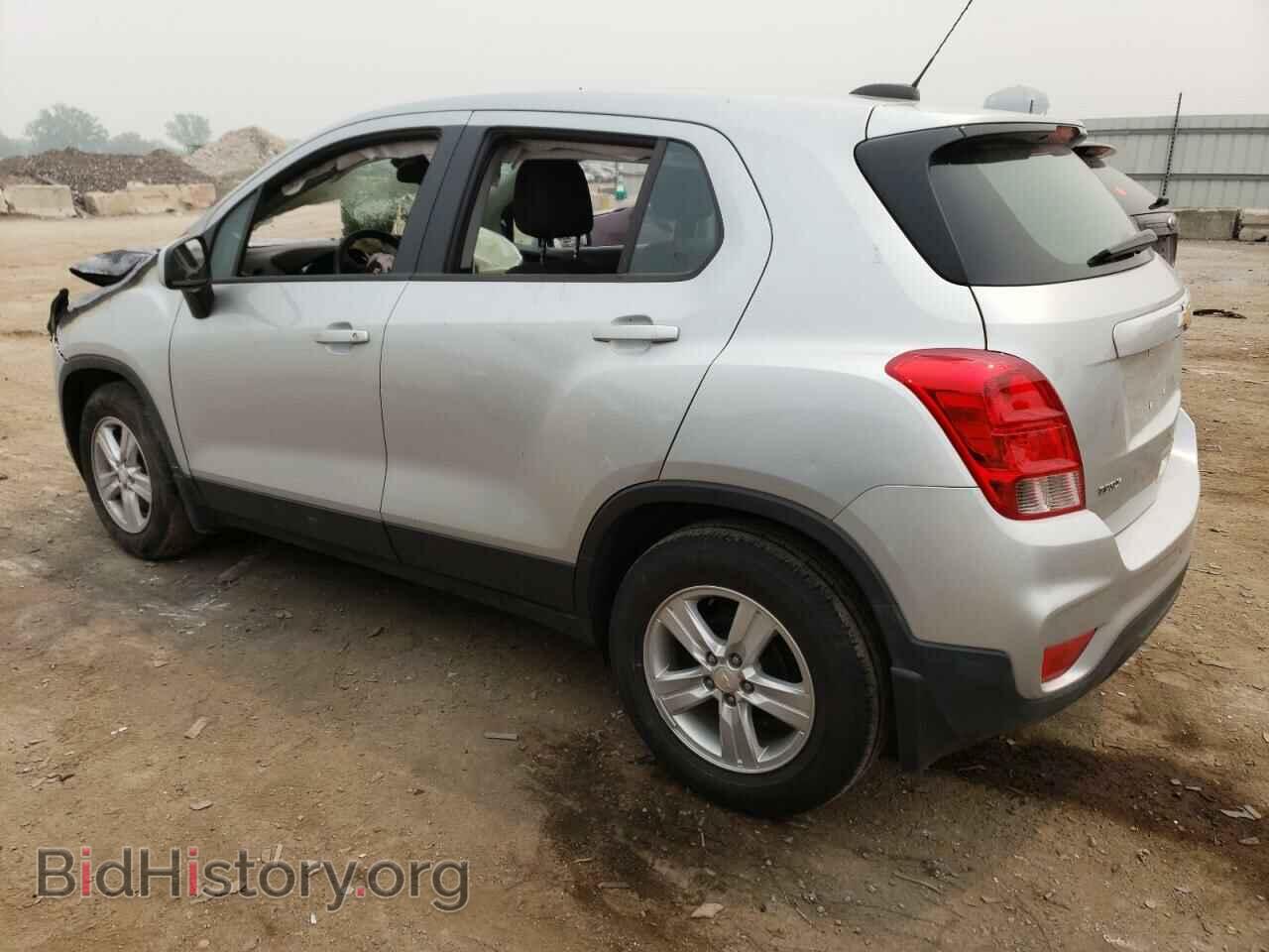 2019 CHEVROLET TRAX - VIN: 3GNCJKSB3KL391677 - Фото 2