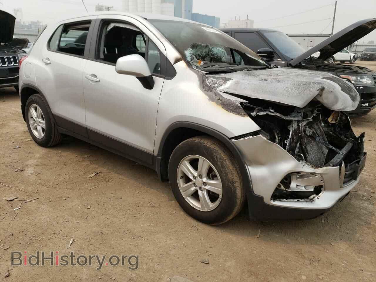 2019 CHEVROLET TRAX - VIN: 3GNCJKSB3KL391677 - Фото 4