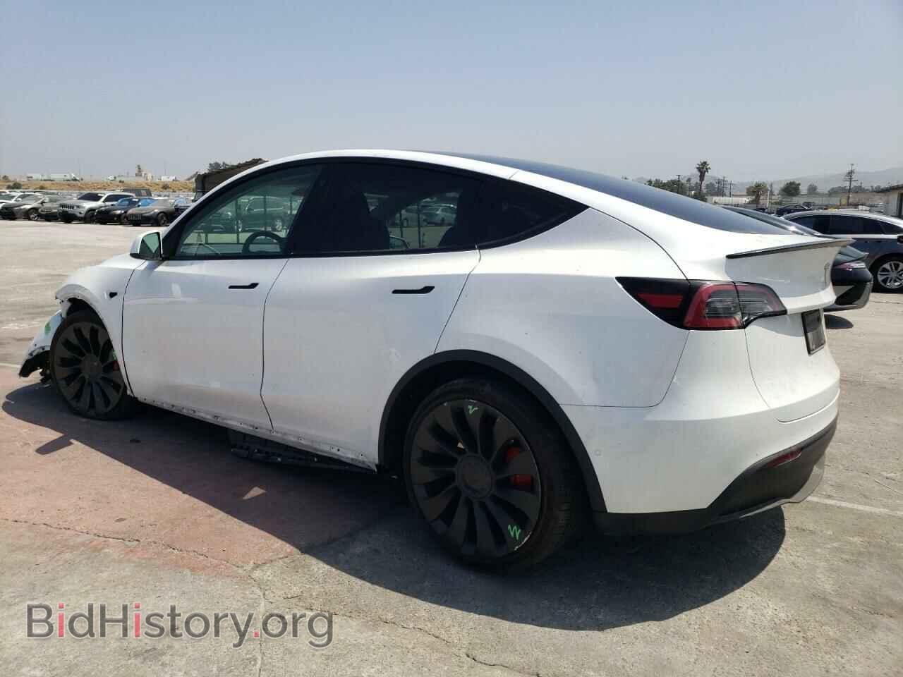 2022 TESLA MODEL Y - VIN: 7SAYGDEF6NF576464 - Фото 2
