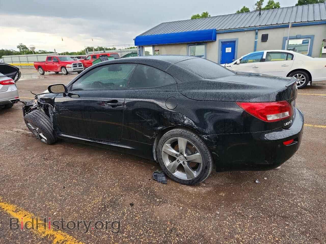 2010 LEXUS IS - VIN: JTHFF2C22A2510923 - Photo 2