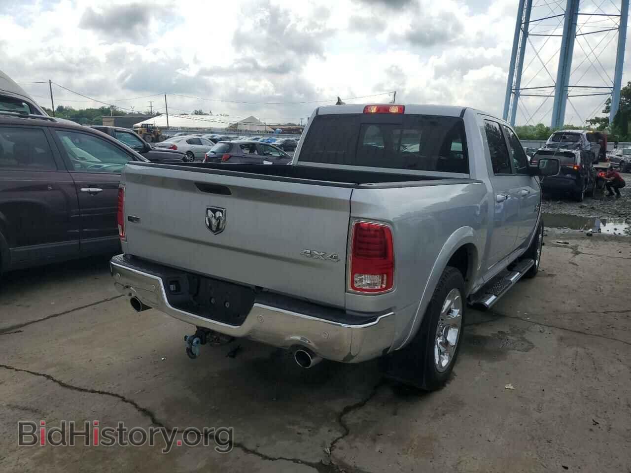 2018 RAM 1500 - VIN: 1C6RR7NT1JS248053 - Фото 3