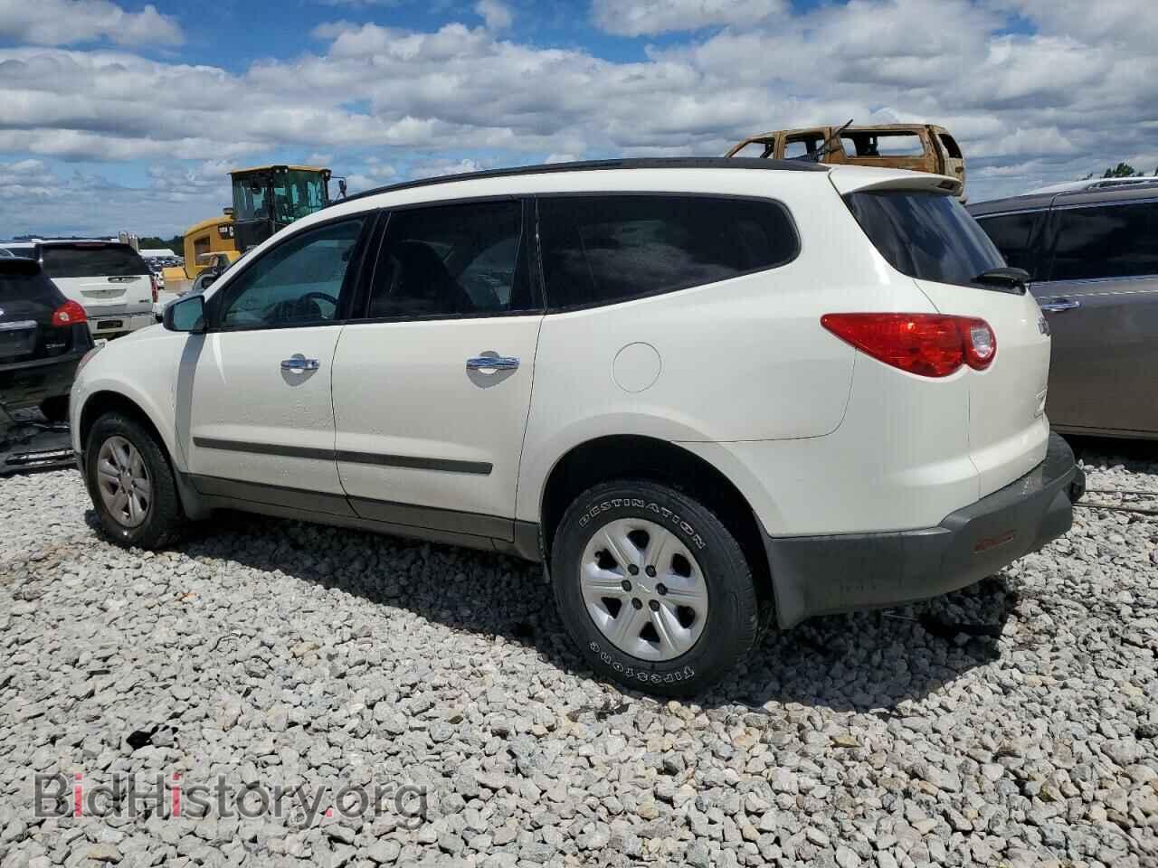 2012 CHEVROLET TRAVERSE - VIN: 1GNKRFED5CJ402650 - Фото 2
