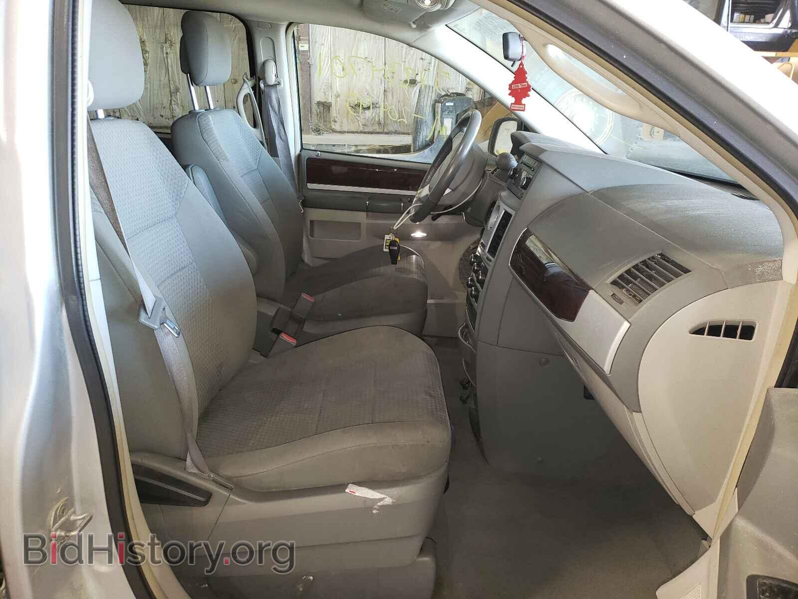 2010 CHRYSLER MINIVAN - VIN: 2A4RR5D14AR309842 - Фото 5