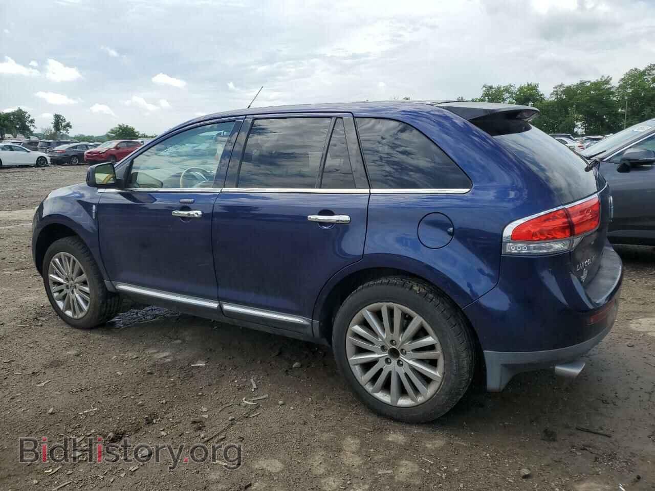 2011 LINCOLN MKX - VIN: 2LMDJ6JK2BBJ17856 - Photo 2