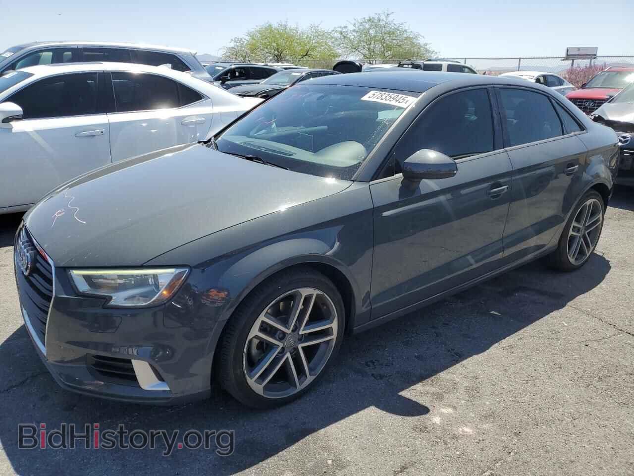 Photo WAUAUGFF4J1026574 - AUDI A3 2018