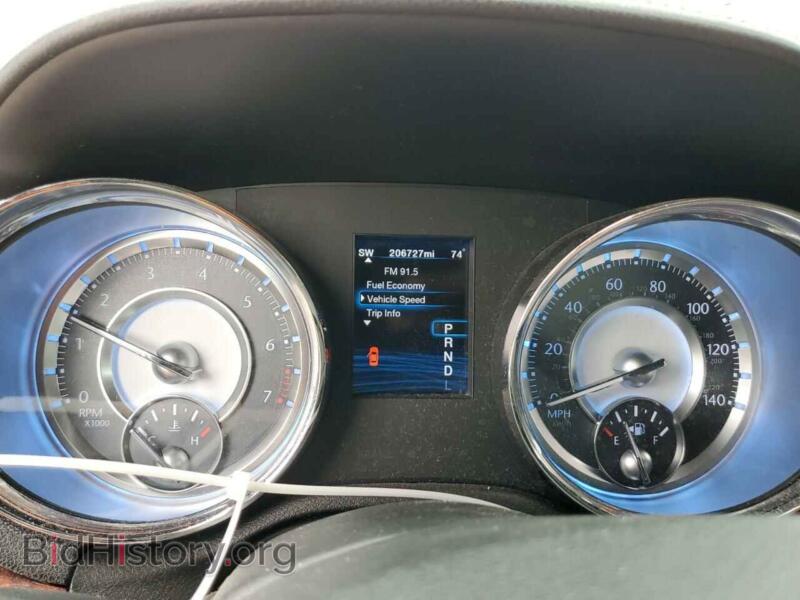2012 Chrysler 300 (VIN 2C3CCAAGXCH206274) — фото 9 из 12