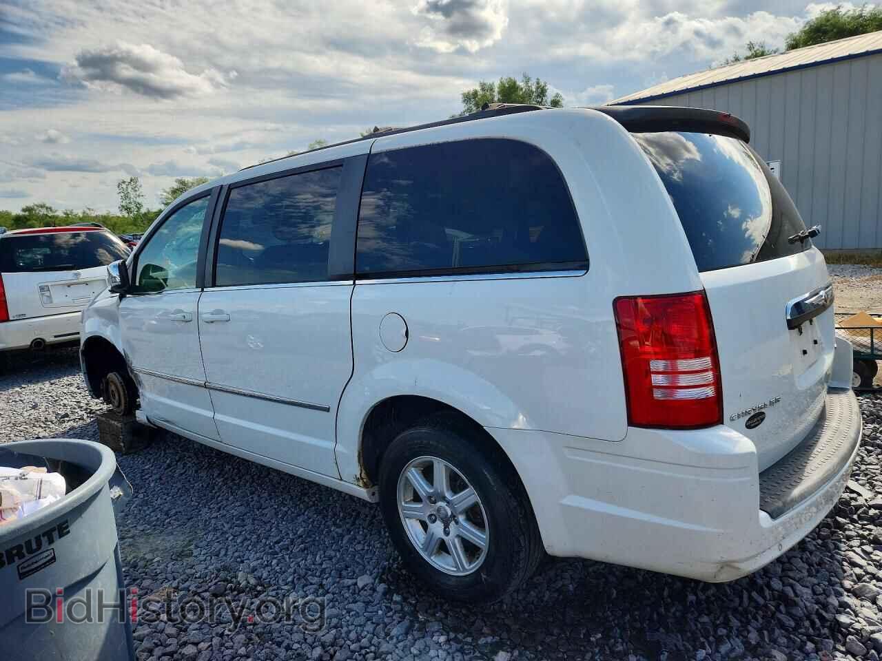 2010 CHRYSLER MINIVAN - VIN: 2A4RR5D13AR398271 - Photo 2