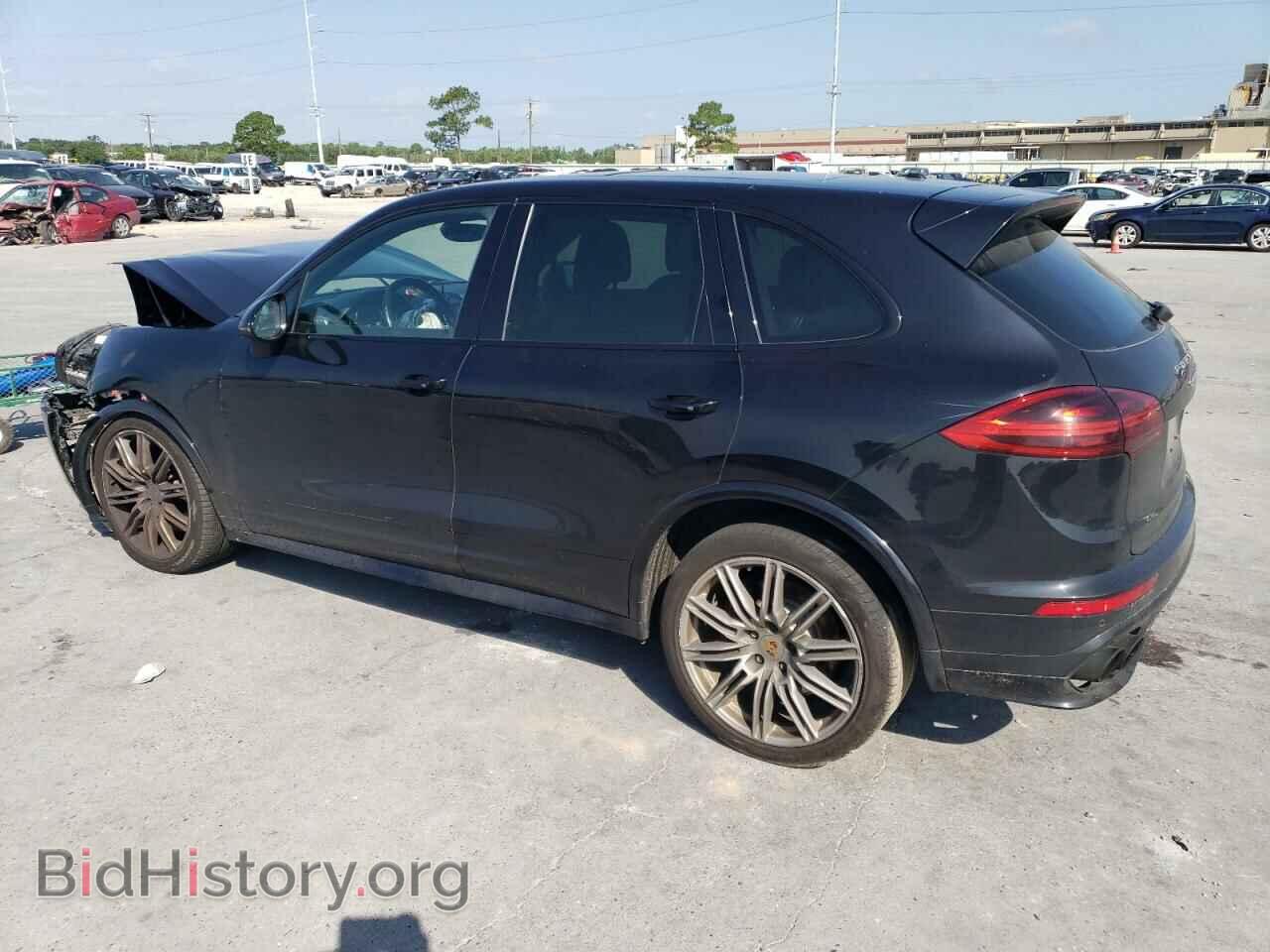 2017 PORSCHE CAYENNE - VIN: WP1AC2A2XHLA92122 - Фото 2