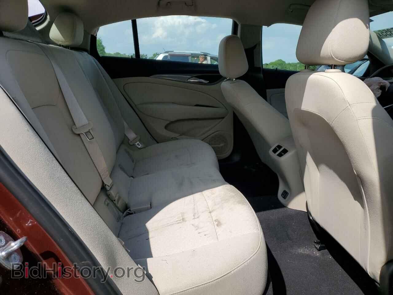 2018 BUICK REGAL - VIN: W04GL6SX2J1135795 - Фото 10