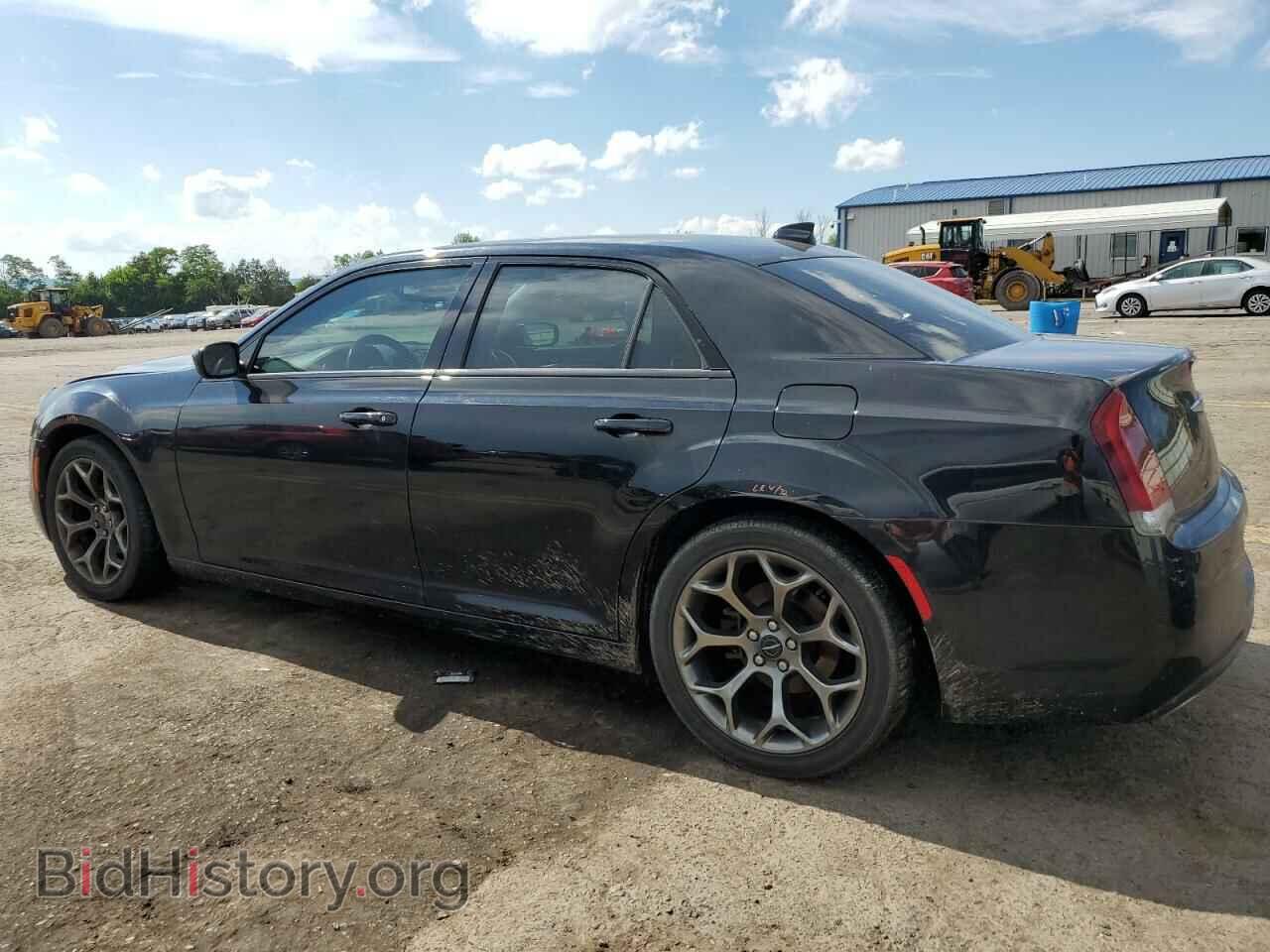 2018 CHRYSLER 300 - VIN: 2C3CCAAG6JH264704 - Фото 2