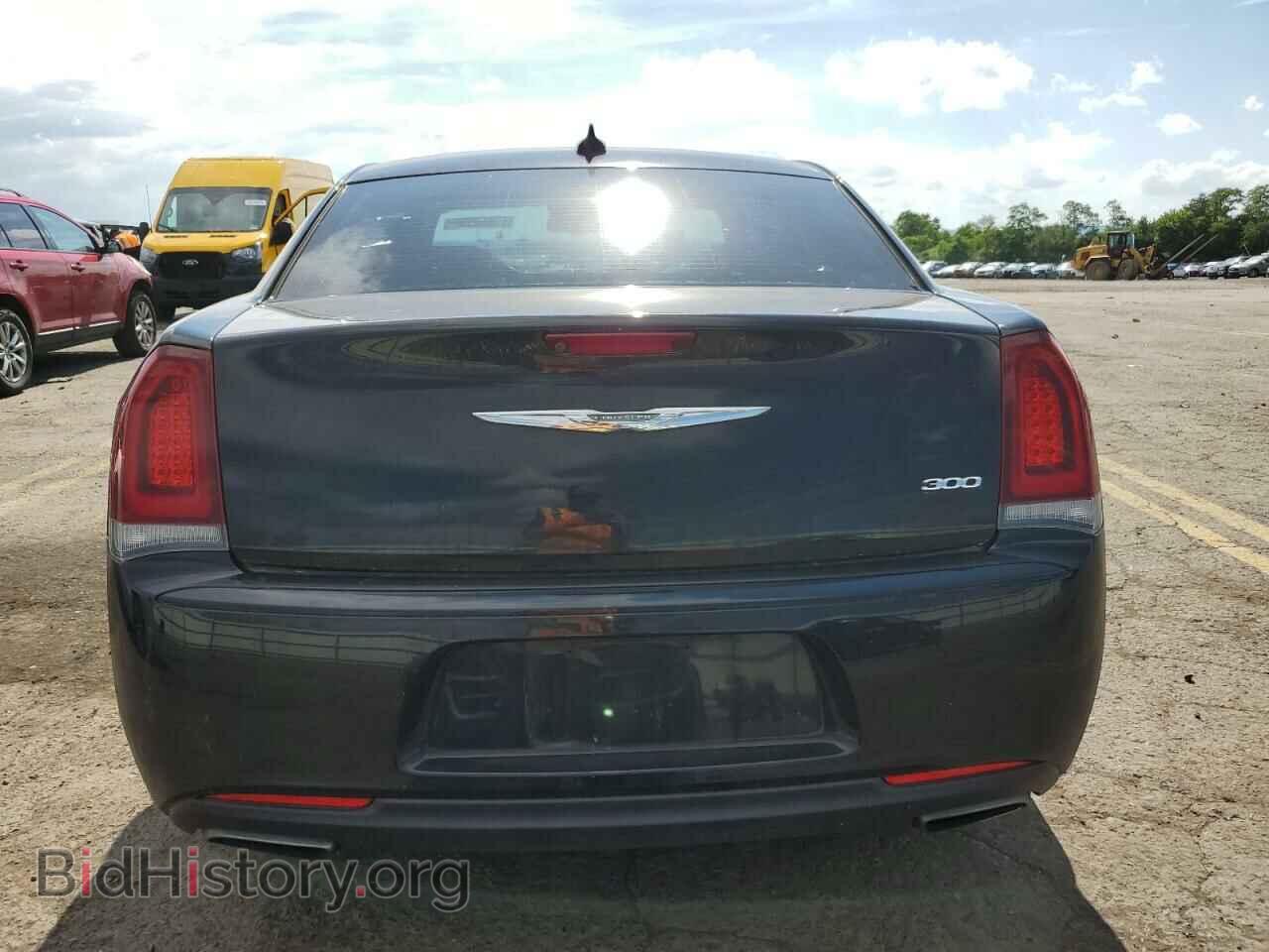 2018 CHRYSLER 300 - VIN: 2C3CCAAG6JH264704 - Фото 6