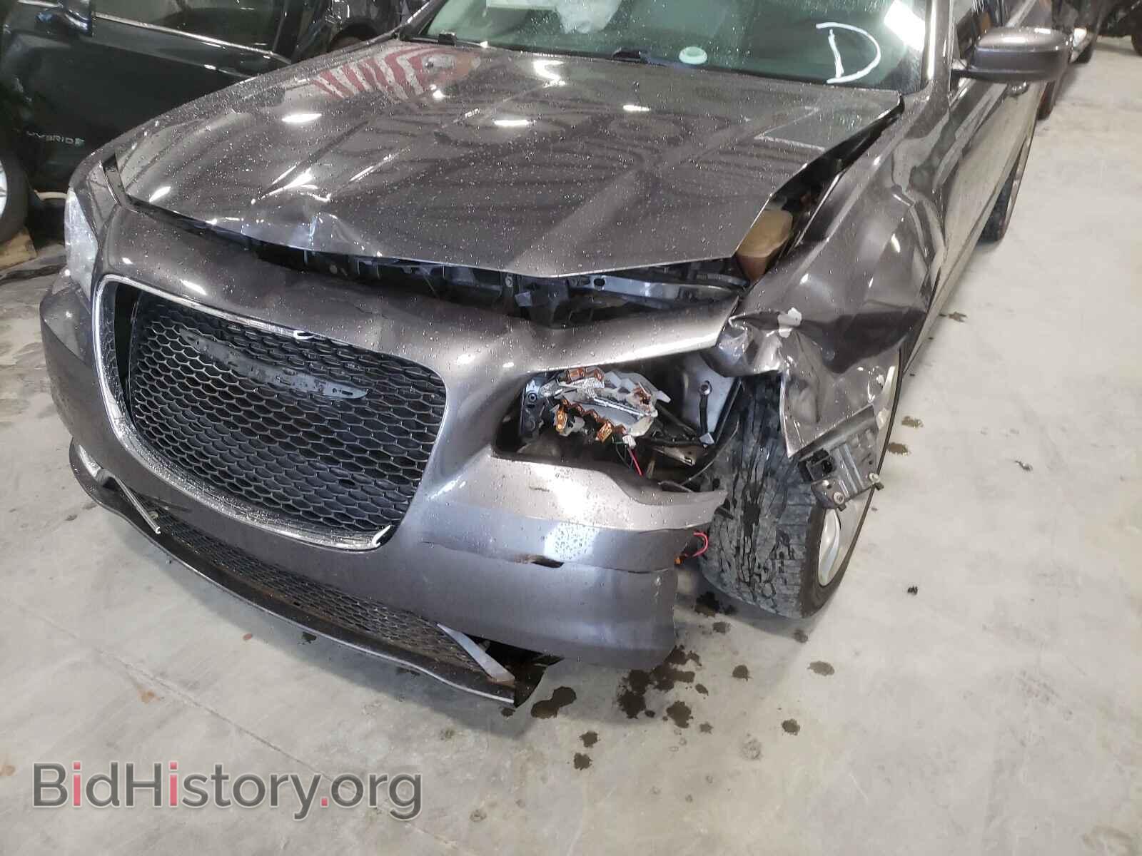 2016 CHRYSLER 300 - VIN: 2C3CCAAG1GH334473 - Фото 9