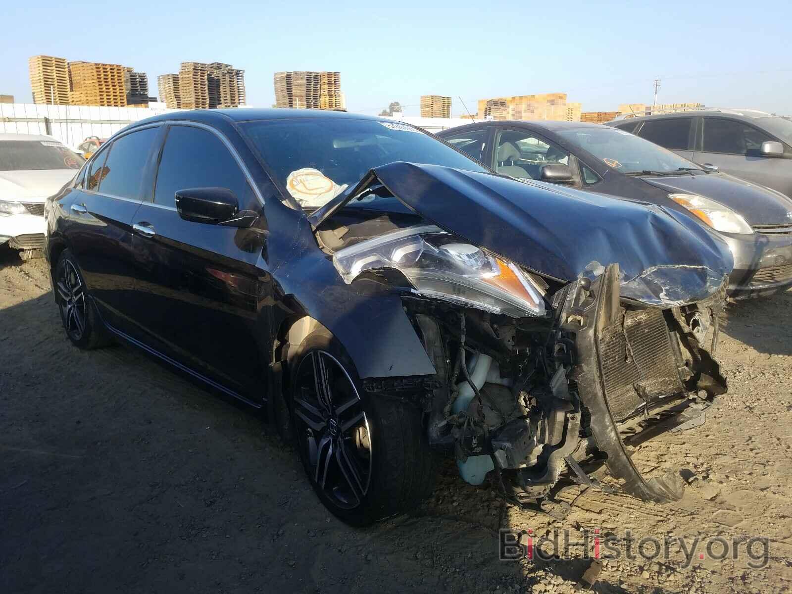 Photo 1HGCR2F57HA058700 - HONDA ACCORD 2017