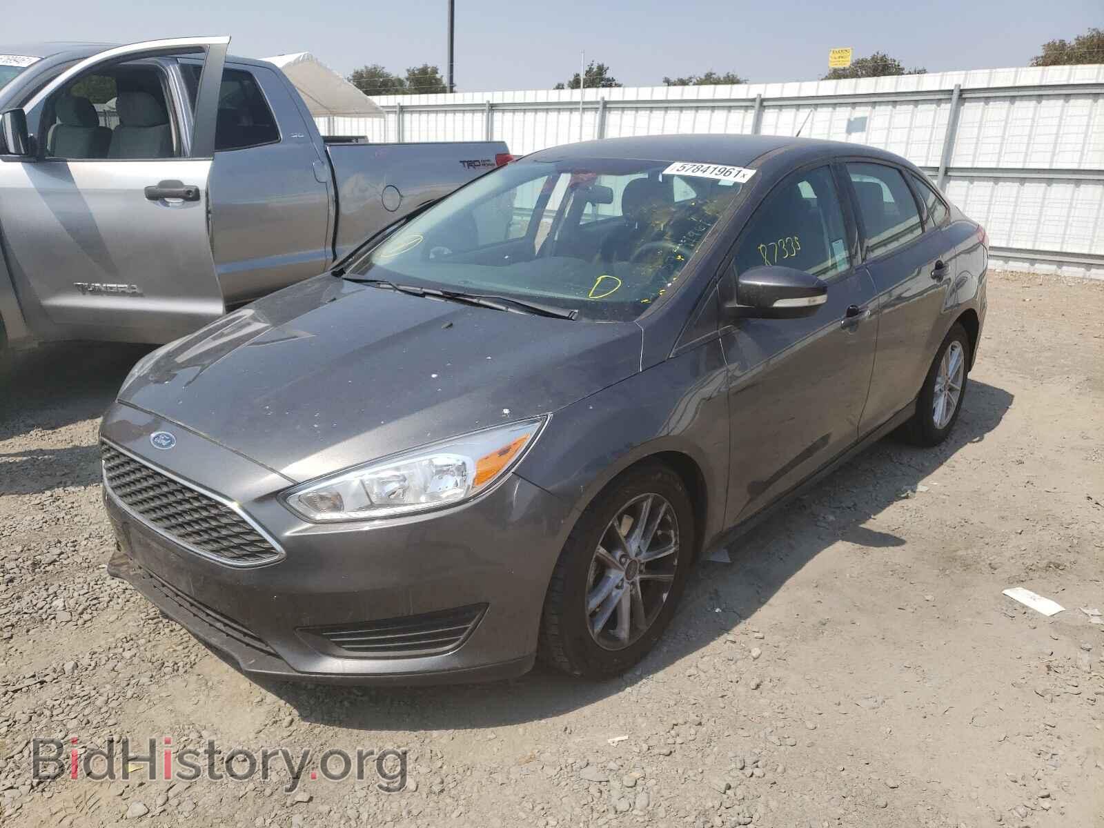 2017 FORD FOCUS - VIN: 1FADP3F2XHL271865 - Фото 2