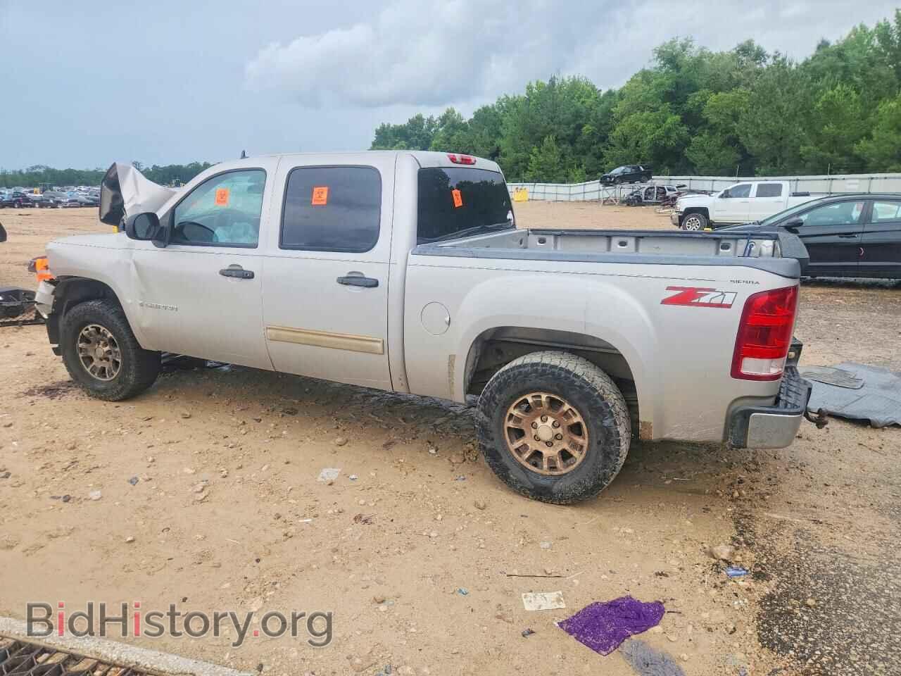2008 GMC SIERRA - VIN: 2GTEC13J181220450 - Photo 2