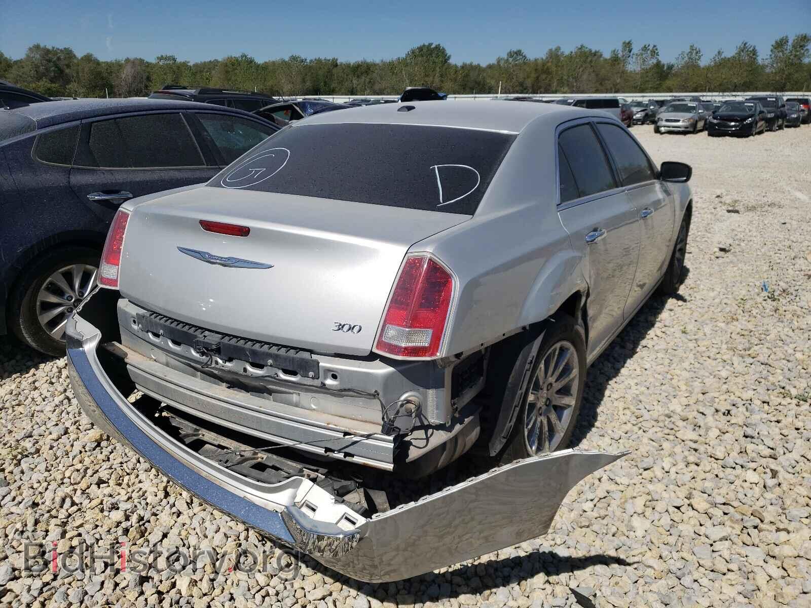 2012 CHRYSLER 300 - VIN: 2C3CCACG9CH309568 - Фото 4
