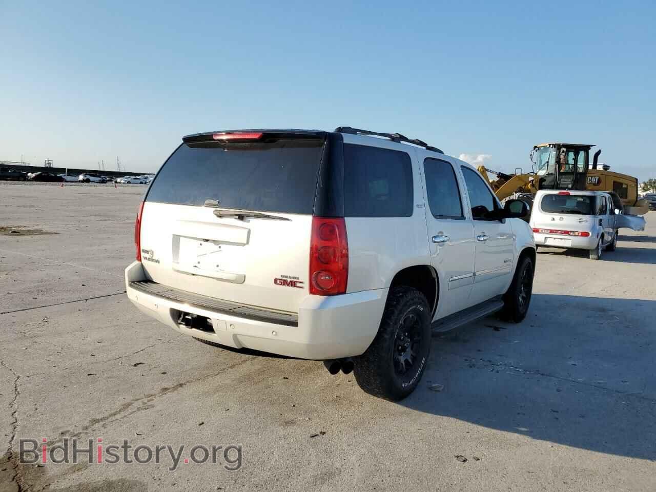 2011 GMC YUKON - VIN: 1GKS1CE04BR271775 - Фото 4