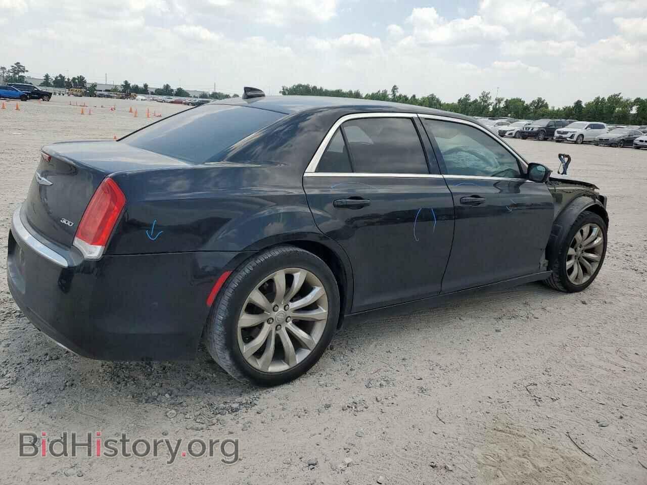 2017 CHRYSLER 300 - VIN: 2C3CCAAG7HH646542 - Фото 3