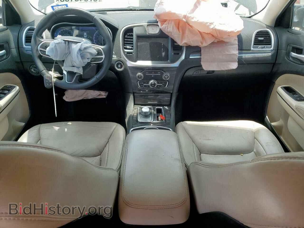 2017 CHRYSLER 300 - VIN: 2C3CCAAG7HH646542 - Фото 8