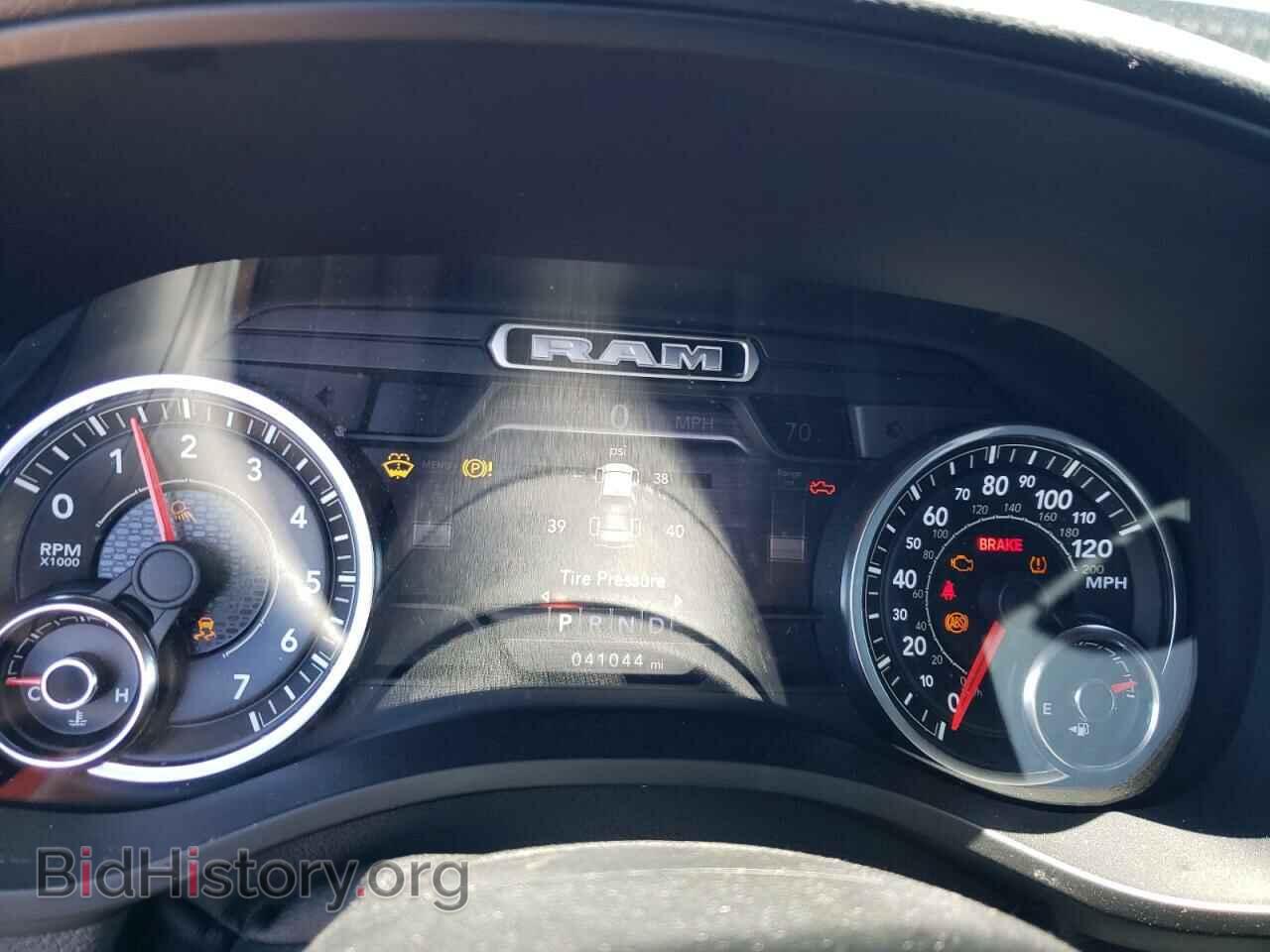 2019 RAM 1500 - VIN: 1C6SRFFT8KN775677 - Фото 9