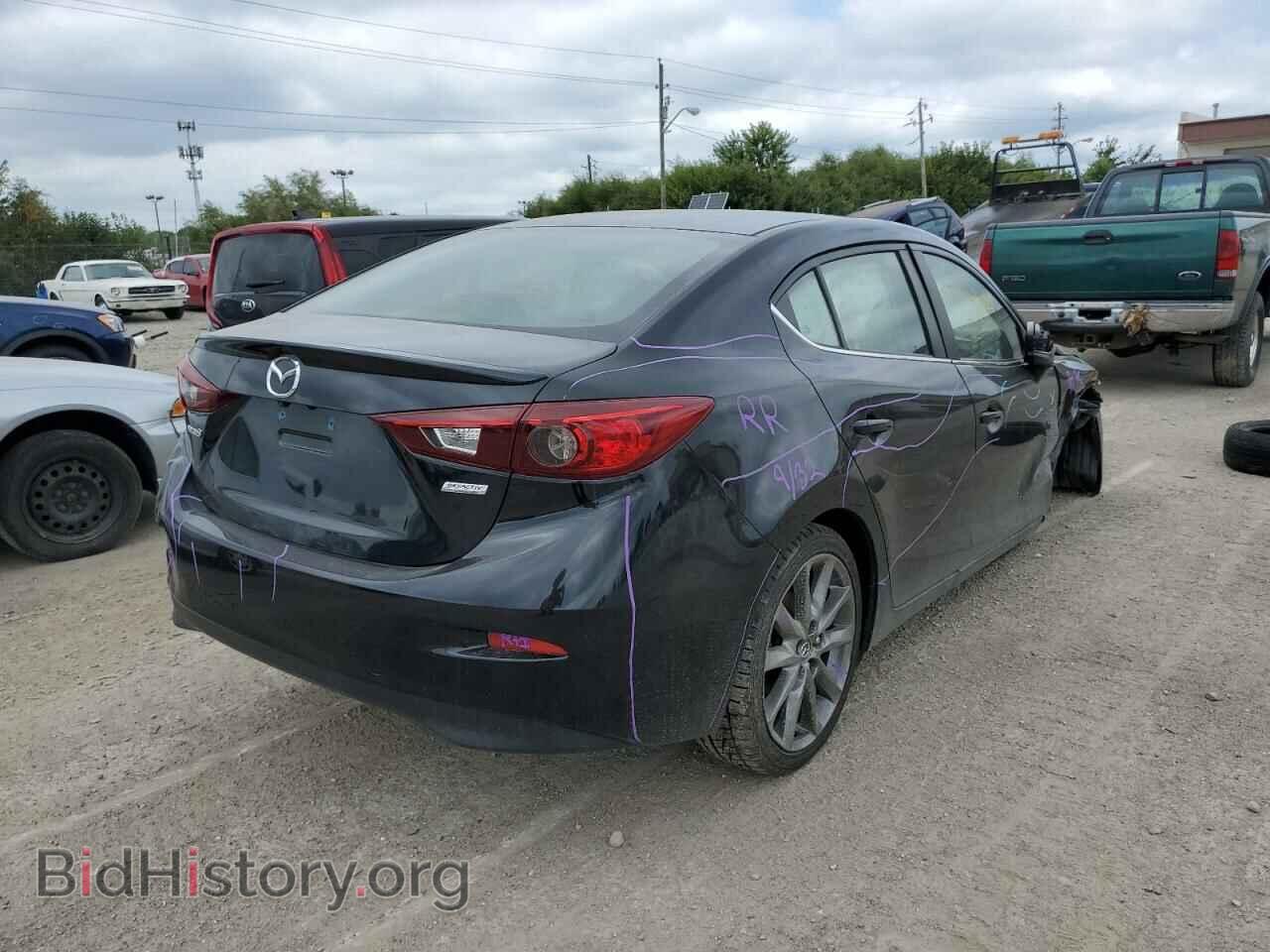2018 MAZDA 3 - VIN: 3MZBN1V33JM207352 - Фото 4