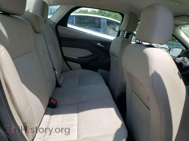 2017 Ford FOCUS (VIN 1FADP3F26HL336887) — photo 10 of 13