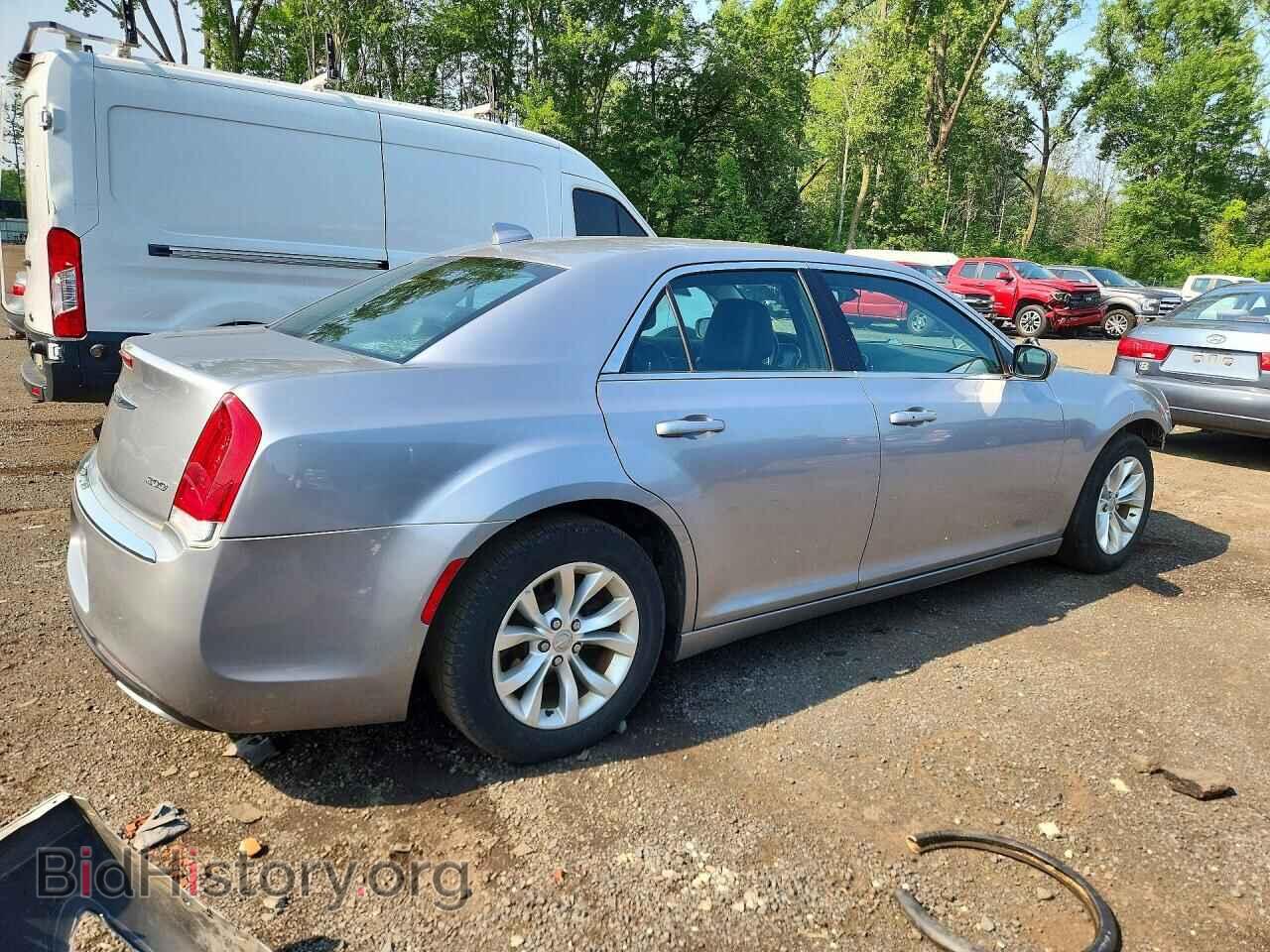 2015 CHRYSLER 300 - VIN: 2C3CCAAG6FH930371 - Фото 3