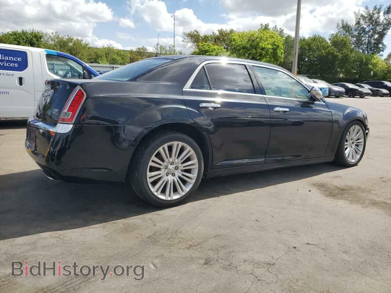 2011 CHRYSLER 300 - VIN: 2C3CA6CT0BH599343 - Фото 3