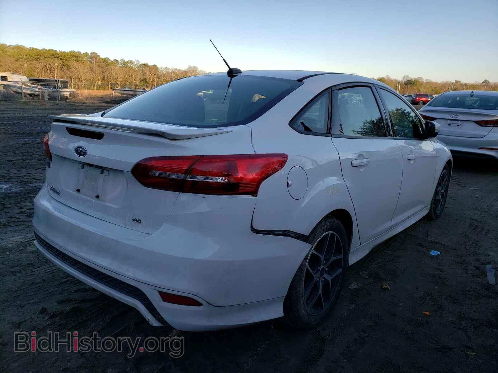 2016 FORD FOCUS - VIN: 1FADP3F26GL370889 - Photo 4