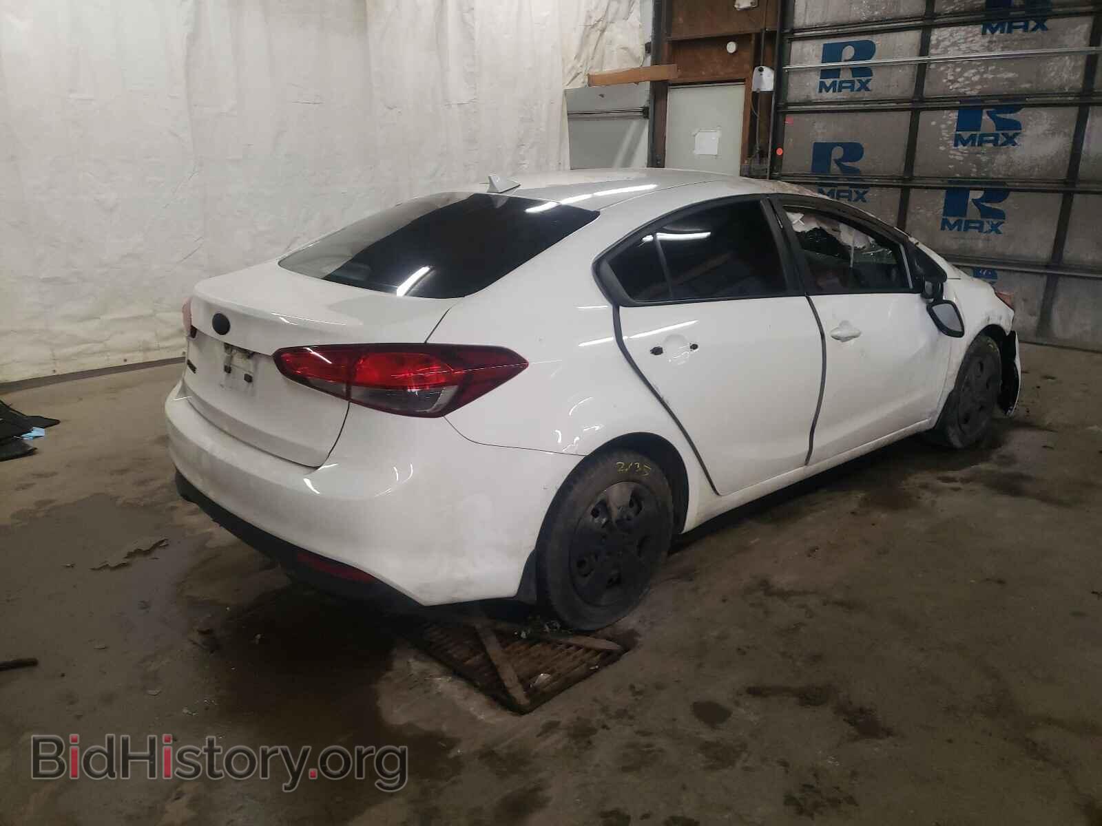 2017 KIA FORTE - VIN: 3KPFK4A74HE135752 - Фото 4