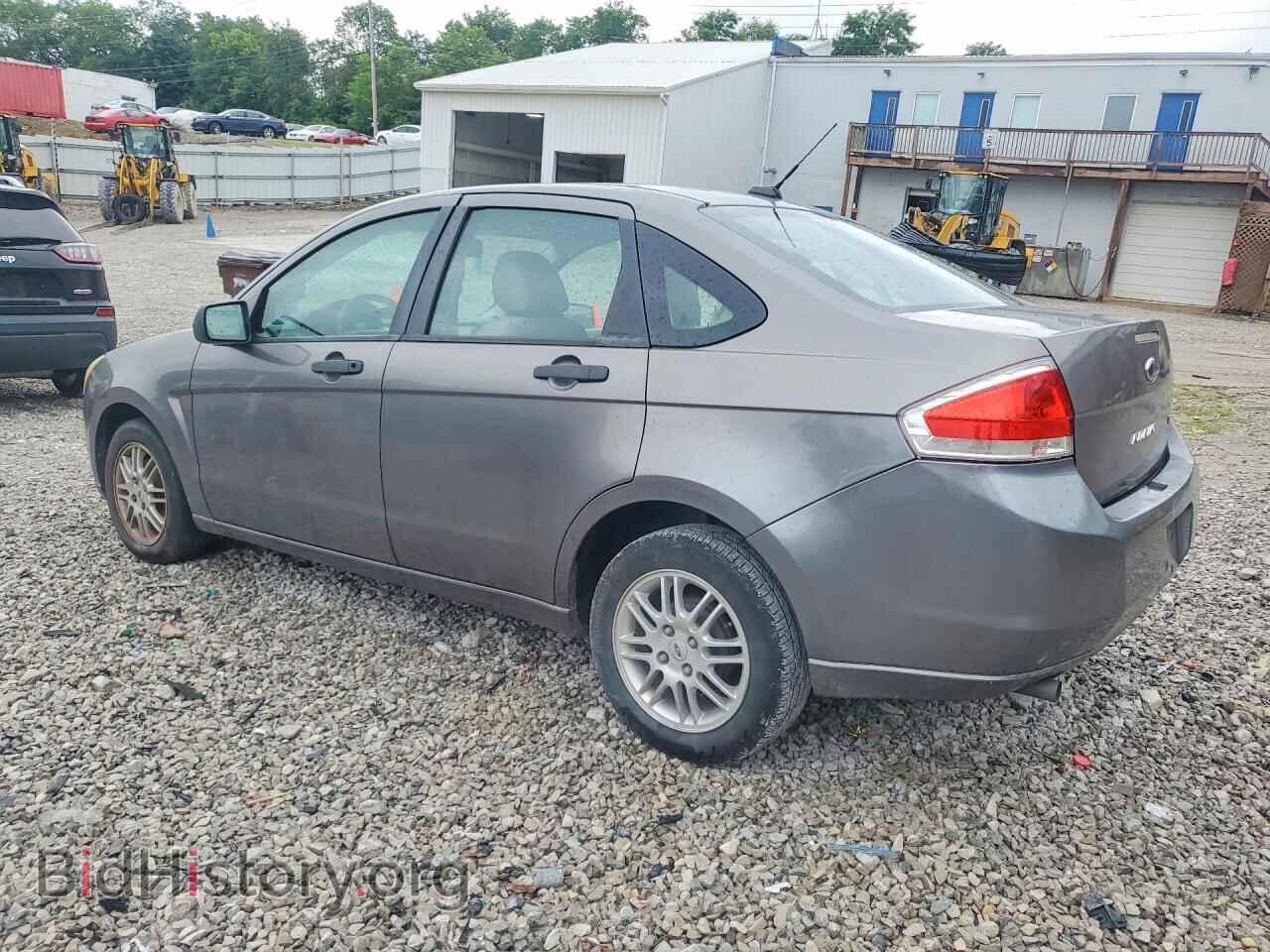 2010 FORD FOCUS - VIN: 1FAHP3FN9AW137266 - Фото 2