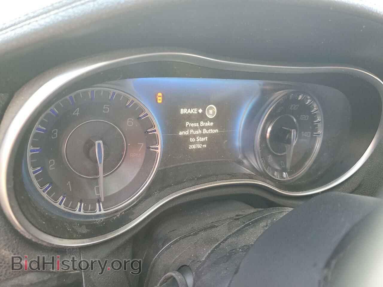 2015 CHRYSLER 300 - VIN: 2C3CCAAG1FH930522 - Фото 9