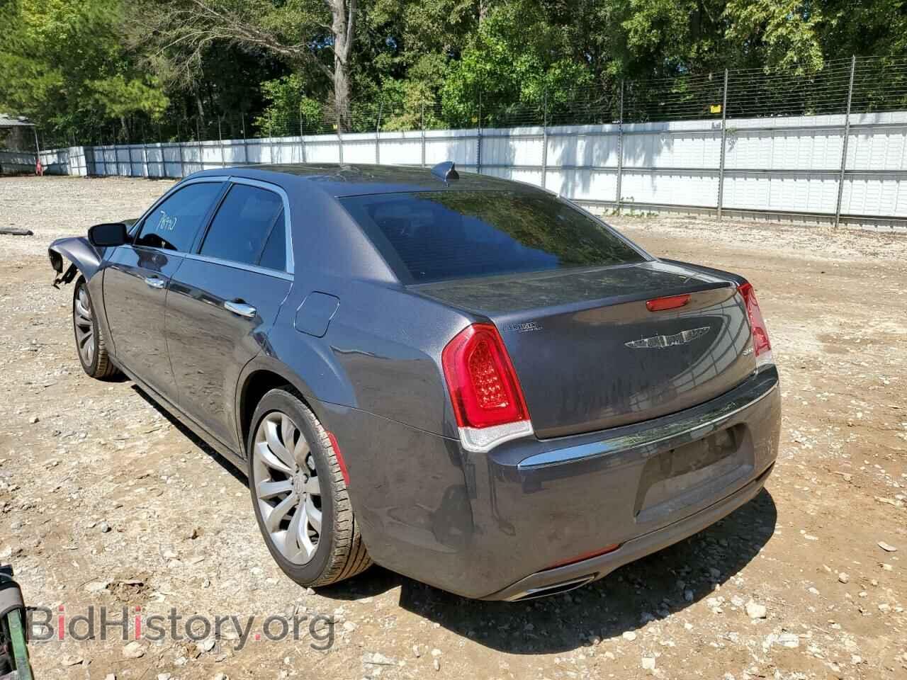 2019 CHRYSLER 300 - VIN: 2C3CCAEG4KH563040 - Фото 3