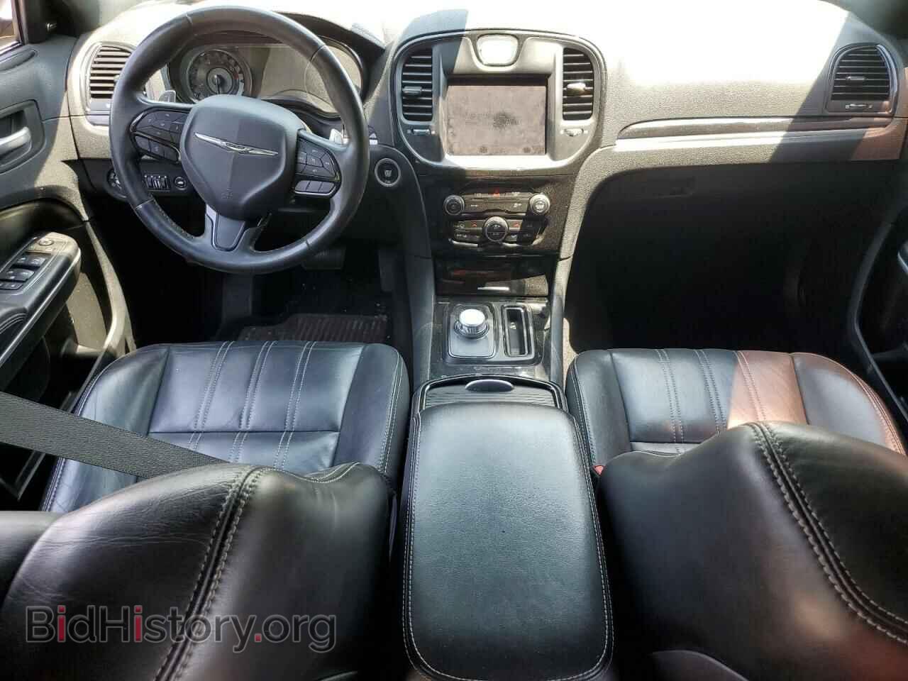 2019 CHRYSLER 300 - VIN: 2C3CCAGG5KH686827 - Фото 8