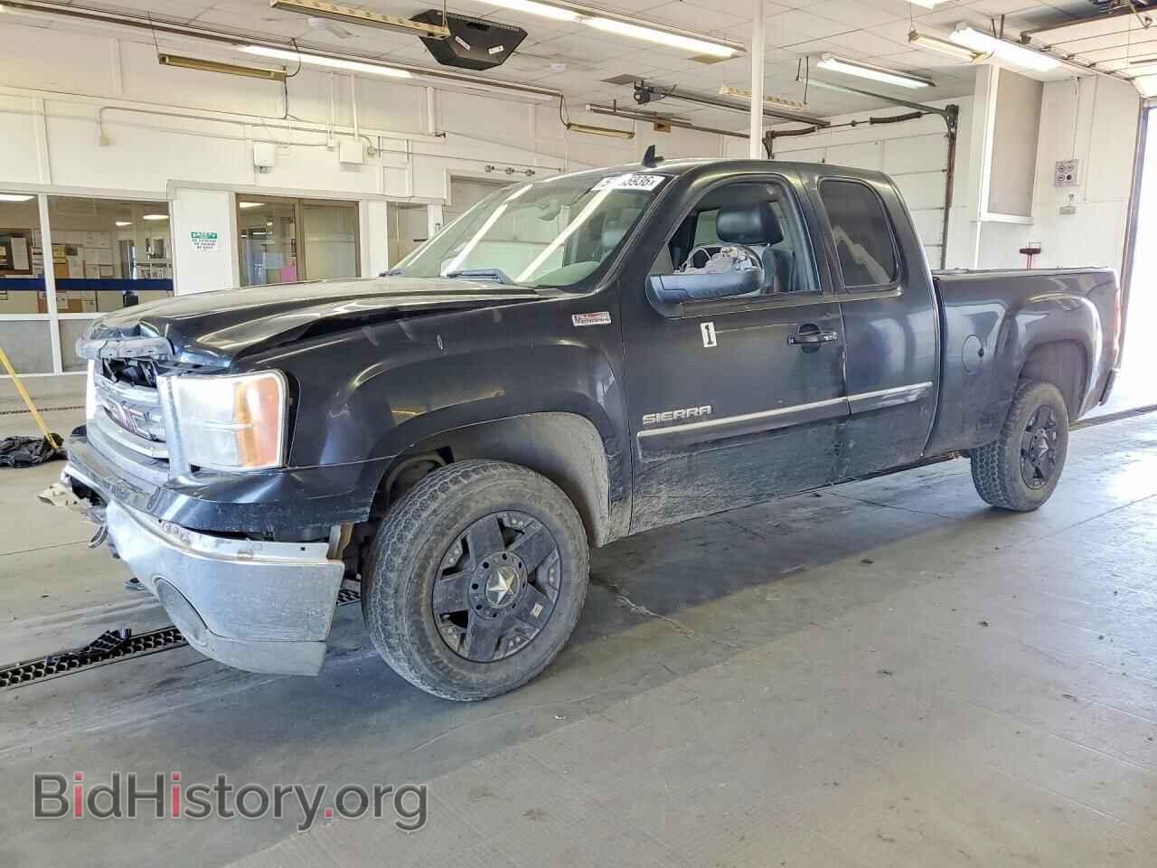 Photo 1GTR2WE33BZ413861 - GMC SIERRA 2011