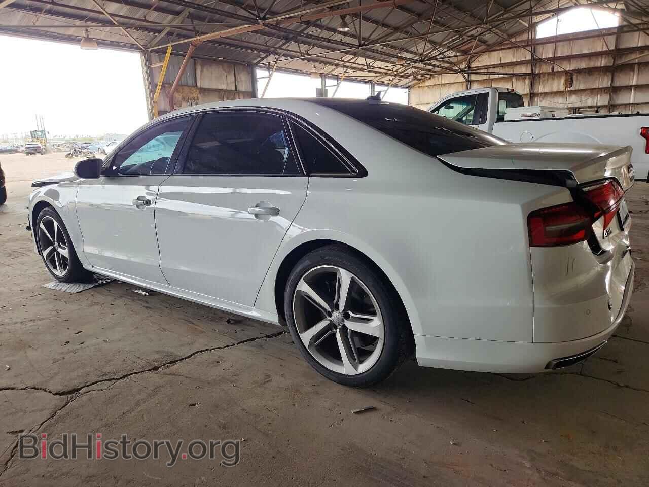 2018 AUDI A8 - VIN: WAU43AFD8JN000483 - Фото 2