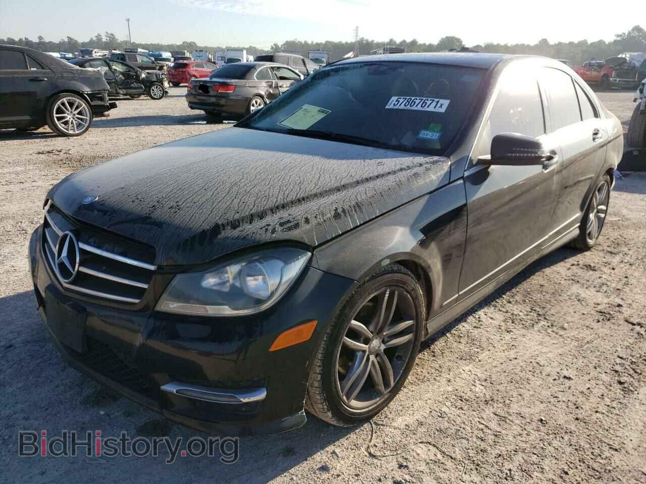 2014 MERCEDES-BENZ C-CLASS - VIN: WDDGF4HB3EA932128 - Фото 2