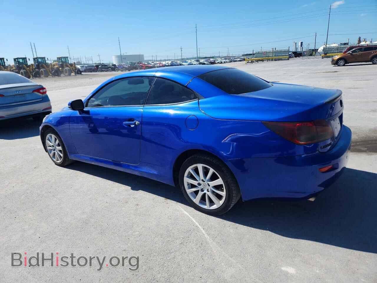 2010 LEXUS IS - VIN: JTHFF2C22A2500411 - Photo 2