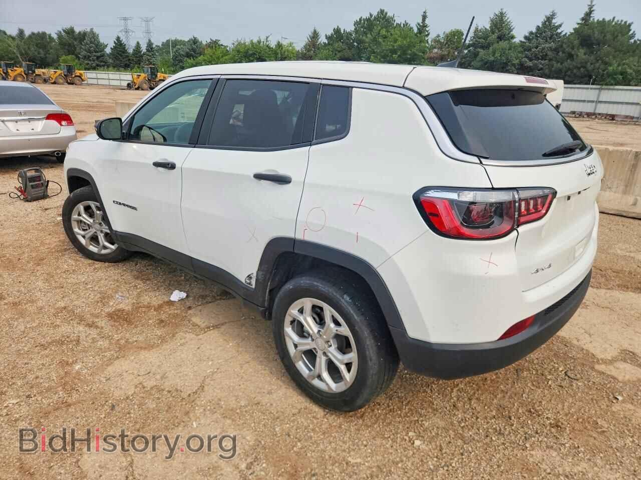2024 JEEP COMPASS - VIN: 3C4NJDAN9RT166490 - Фото 2