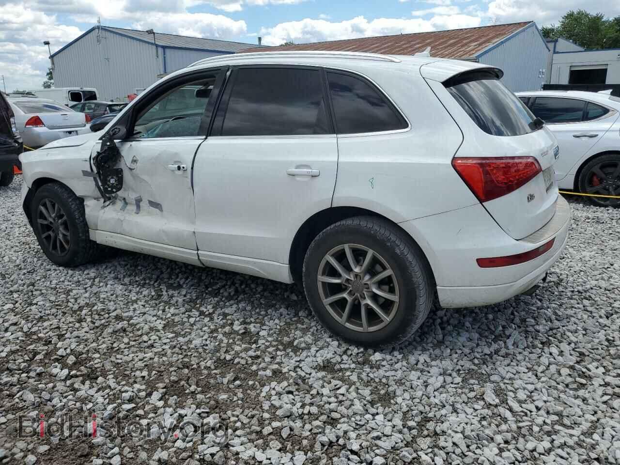 2011 AUDI Q5 - VIN: WA1CFAFP4BA012570 - Фото 2