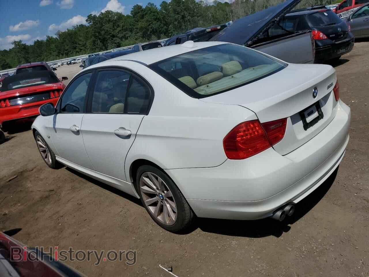 2011 BMW 3 SERIES - VIN: WBAPH7C59BE851269 - Фото 2