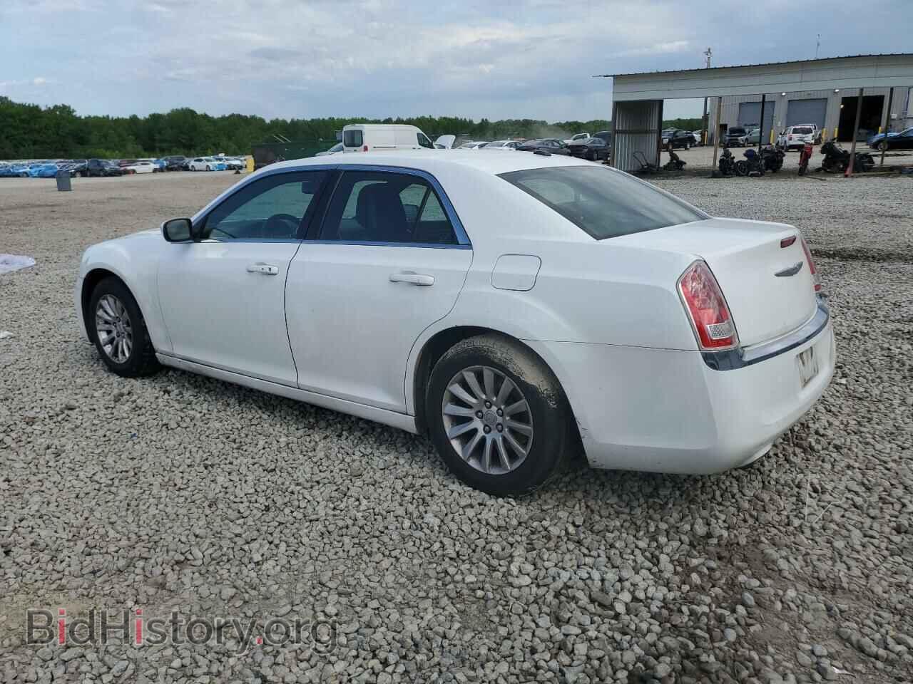 2013 CHRYSLER 300 - VIN: 2C3CCAAG7DH504489 - Фото 2