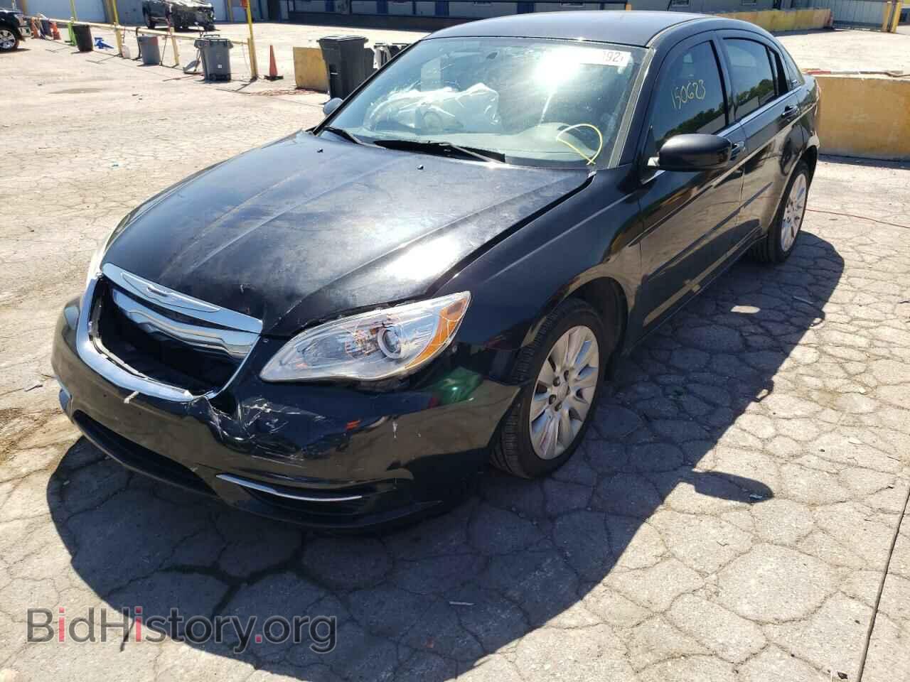 2012 CHRYSLER 200 - VIN: 1C3CCBAB3CN317556 - Фото 2
