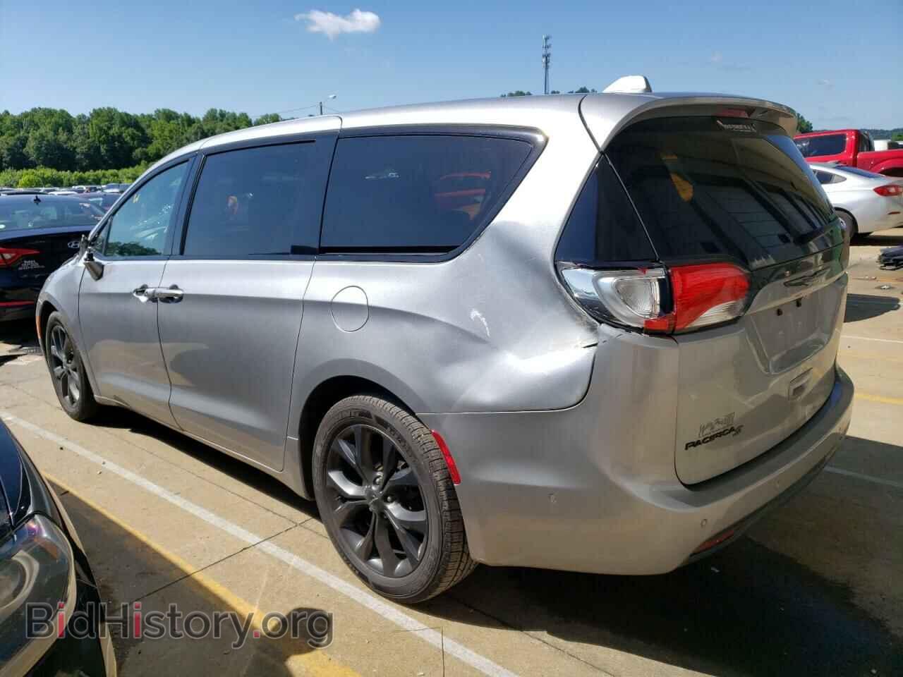 2020 CHRYSLER PACIFICA - VIN: 2C4RC1FG1LR108212 - Фото 2