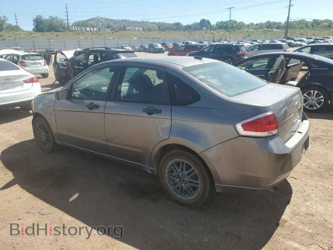 2011 FORD FOCUS - VIN: 1FAHP3FN1BW190884 - Photo 2
