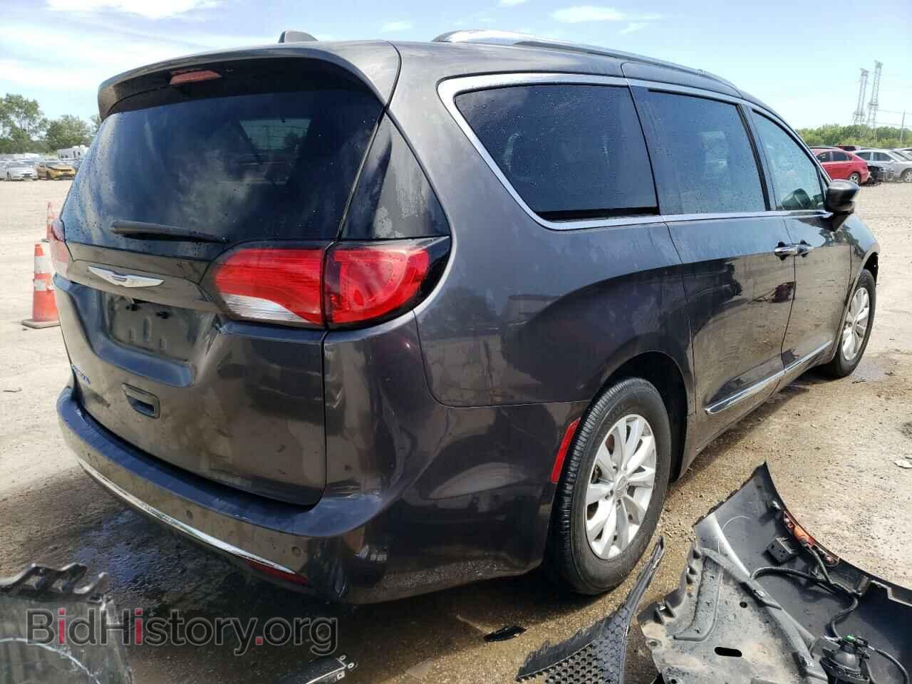 2019 CHRYSLER PACIFICA - VIN: 2C4RC1BG4KR560269 - Фото 3