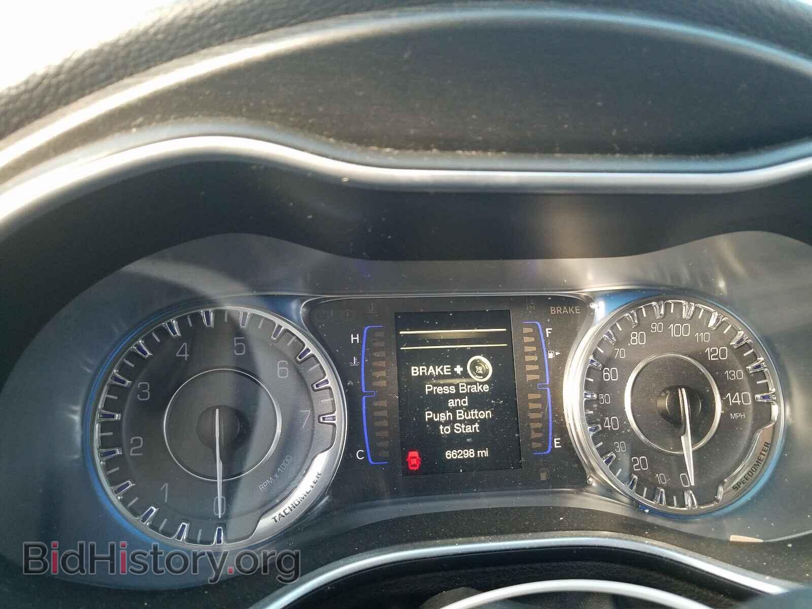 2016 CHRYSLER 200 - VIN: 1C3CCCAB0GN173685 - Фото 8