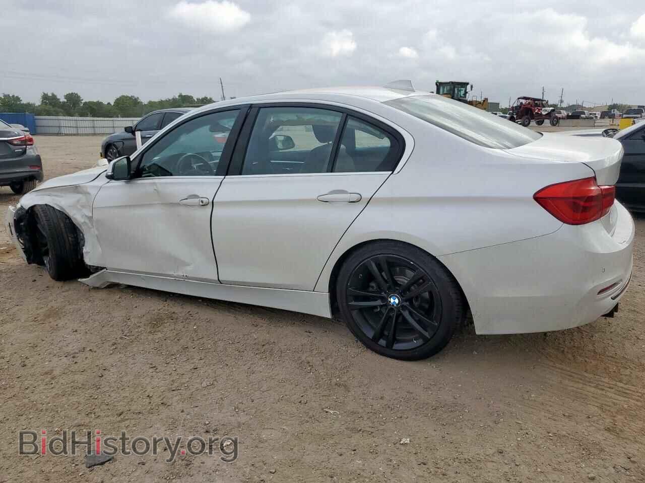 2017 BMW 3 SERIES - VIN: WBA8B9G39HNU55152 - Фото 2